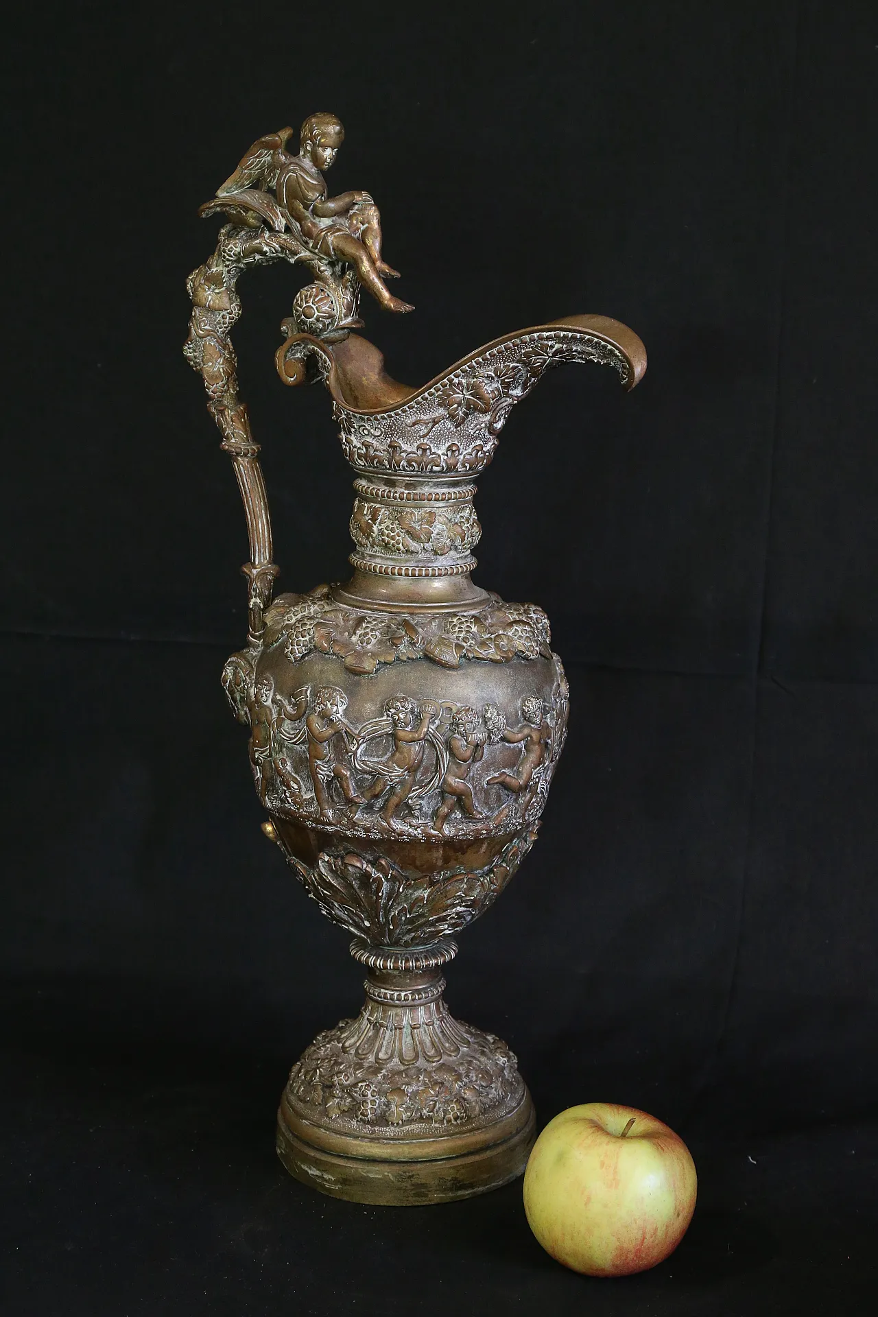 Bronze jug Napoleone III golden, 19th century 18