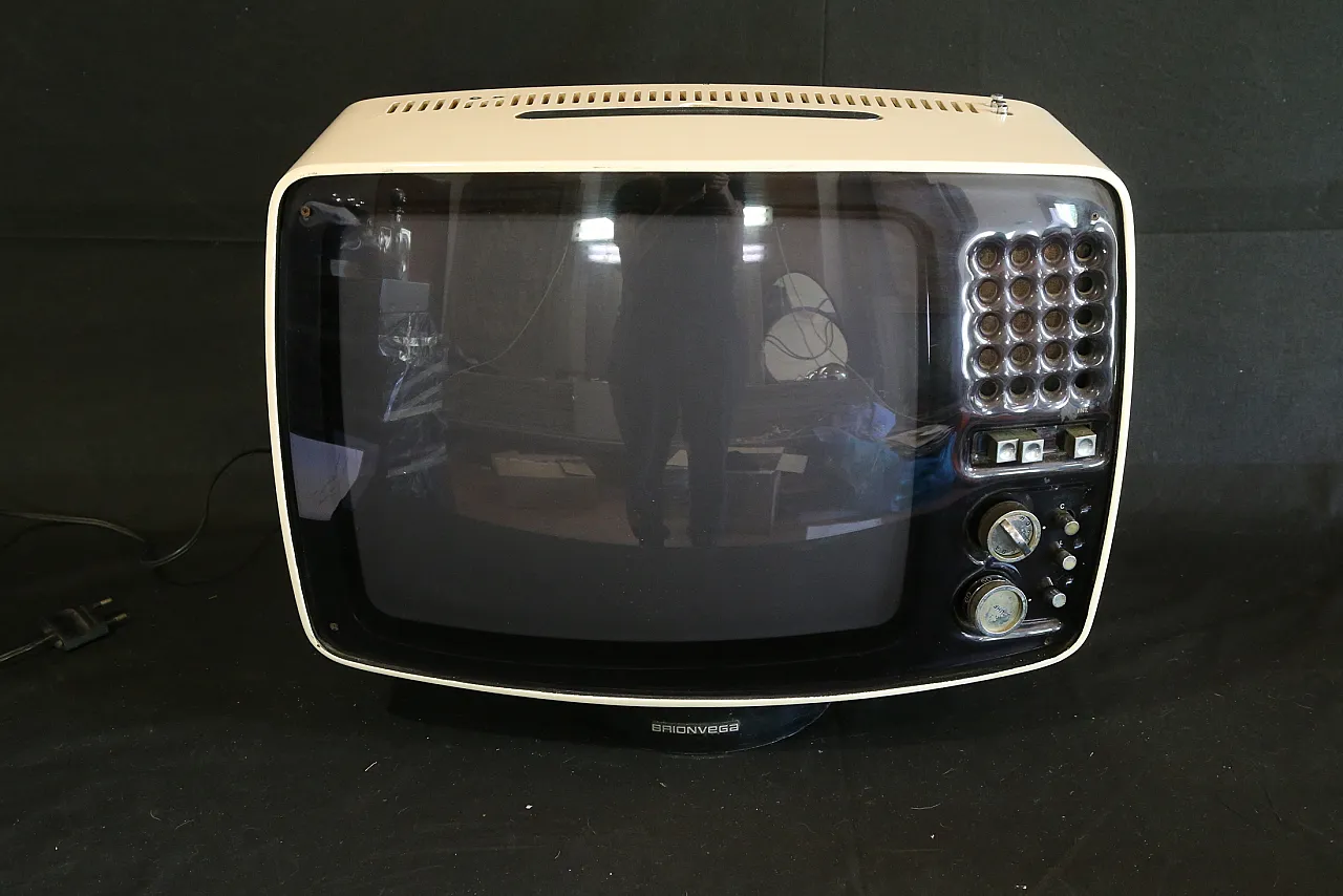 TV brionvega volans 17 U Mario Bellini 1969 funzionante perfetta spazio 4