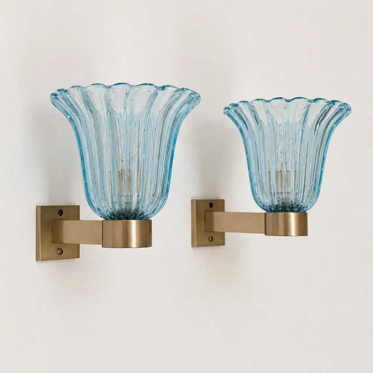 Appliques in vetro di Murano blu attribuite Barovier & Toso, anni '50 5