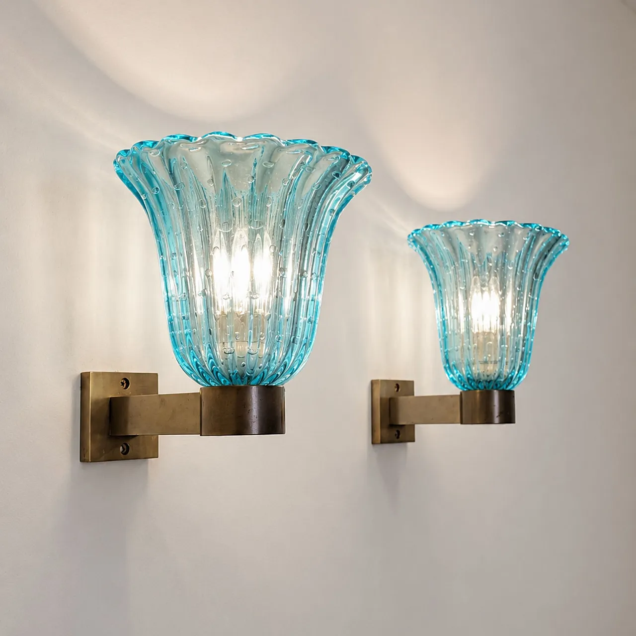 Appliques in vetro di Murano blu attribuite Barovier & Toso, anni '50 7
