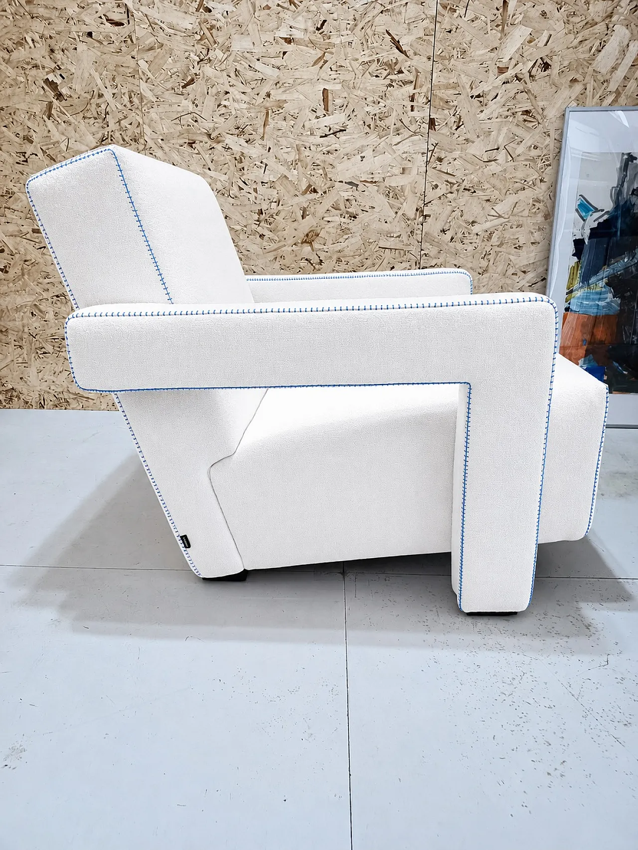 Poltrona Utrecht di Cassina in Lana Kvdrat bianca & cuciture blu, 2000 19