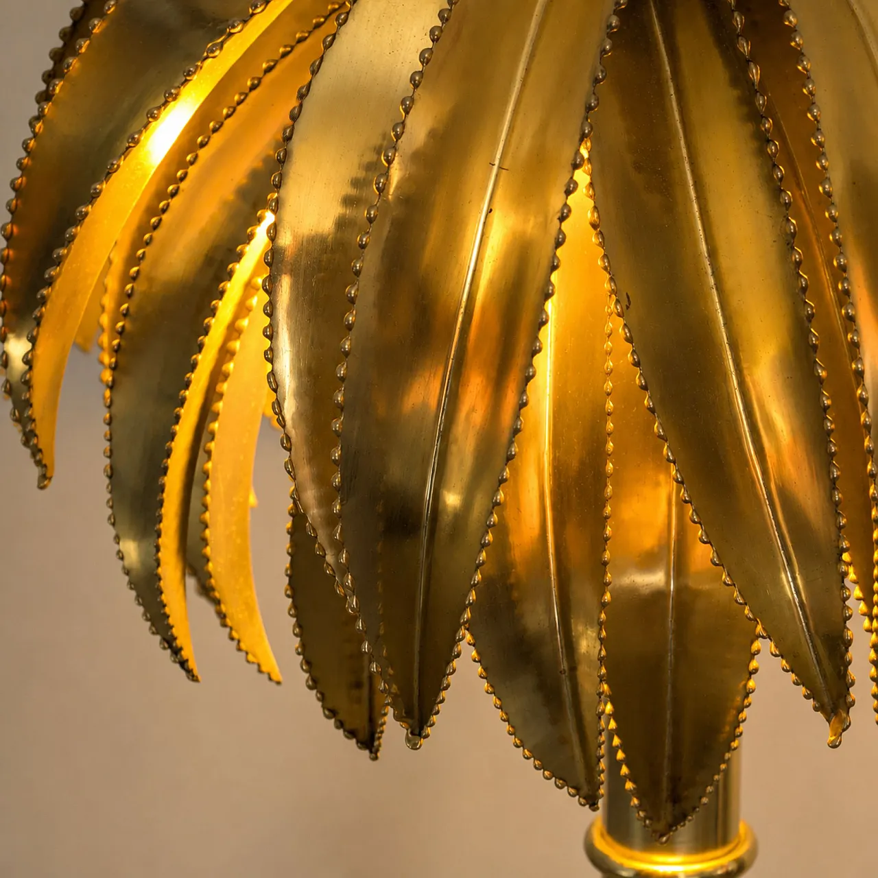 Lampada francese a palma bambù in ottone stile Maison Jansen, anni'70 3