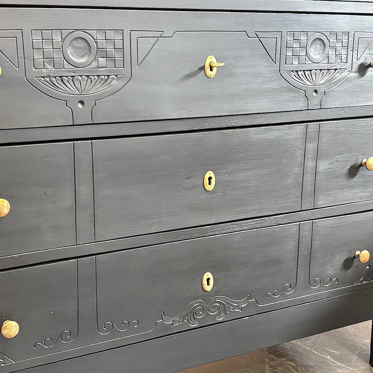 Chest of drawers Liberty chest of drawers, black lacquered, 20th c. 4