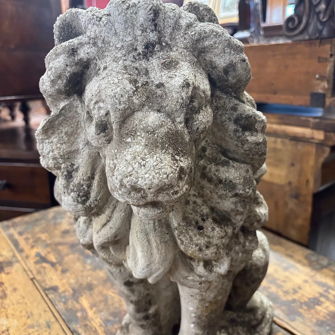 Pair concrete sculptures with lions, 1950s 2