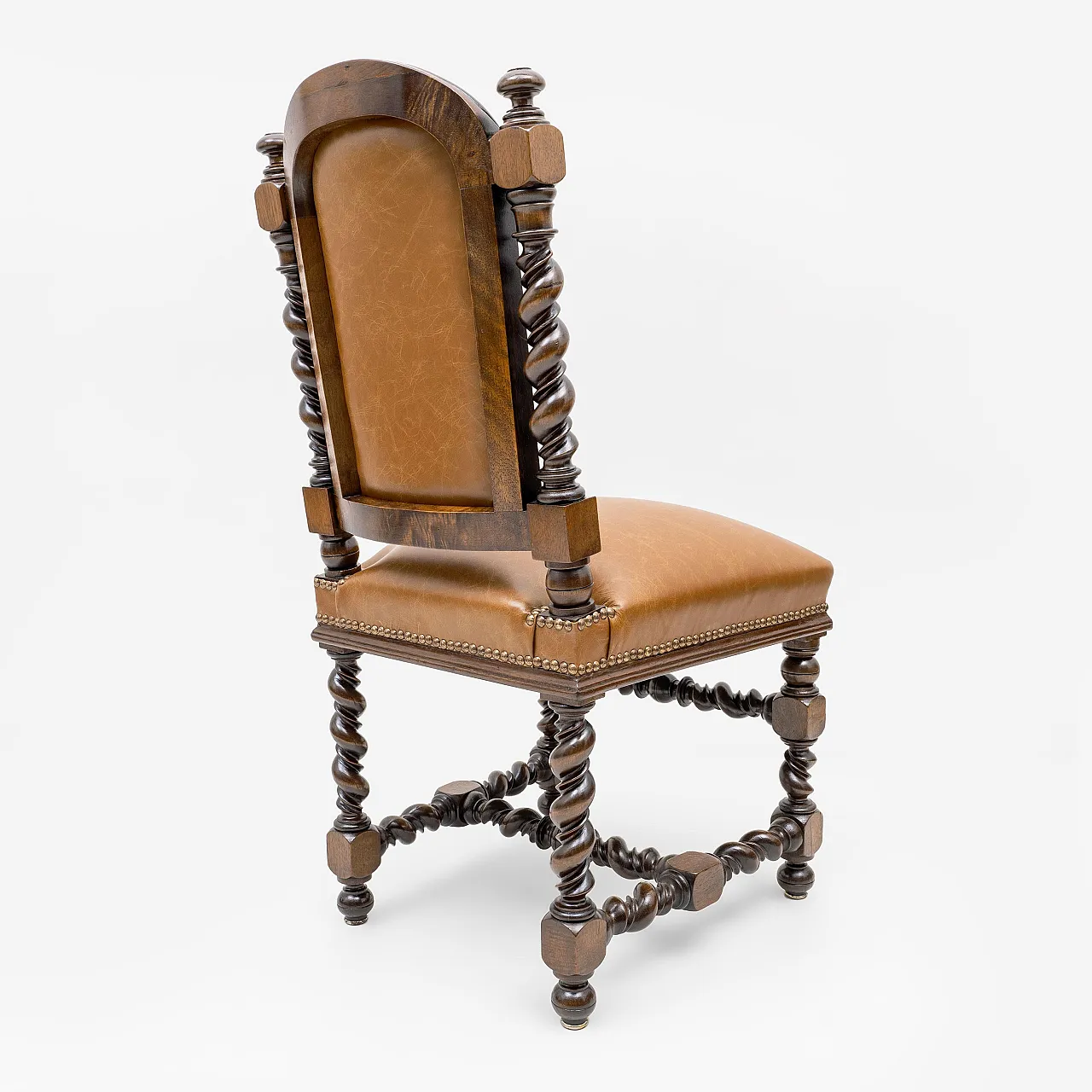 6 Neo-Renaissance walnut dining chairs in leather, late 19th century 5