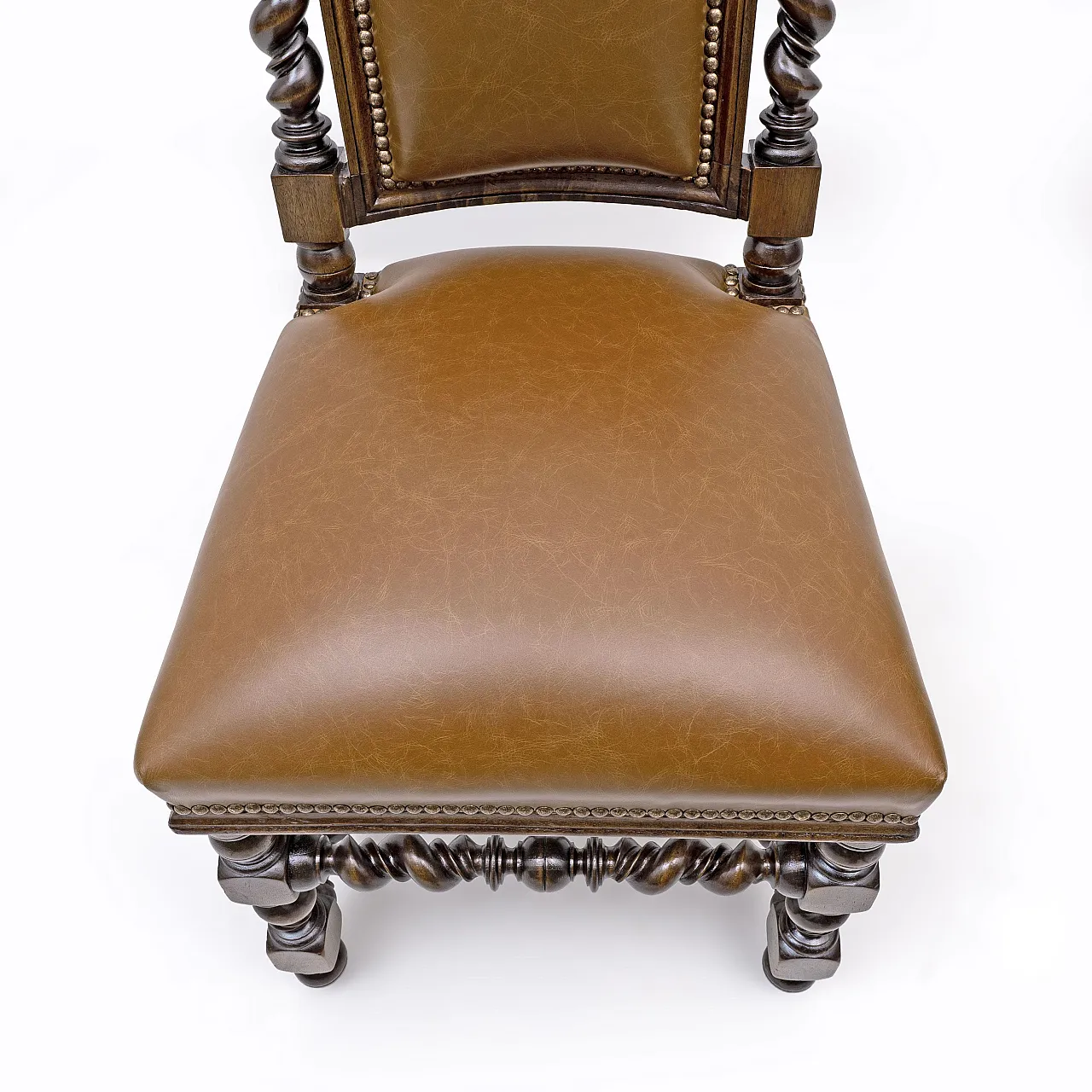 6 Neo-Renaissance walnut dining chairs in leather, late 19th century 11