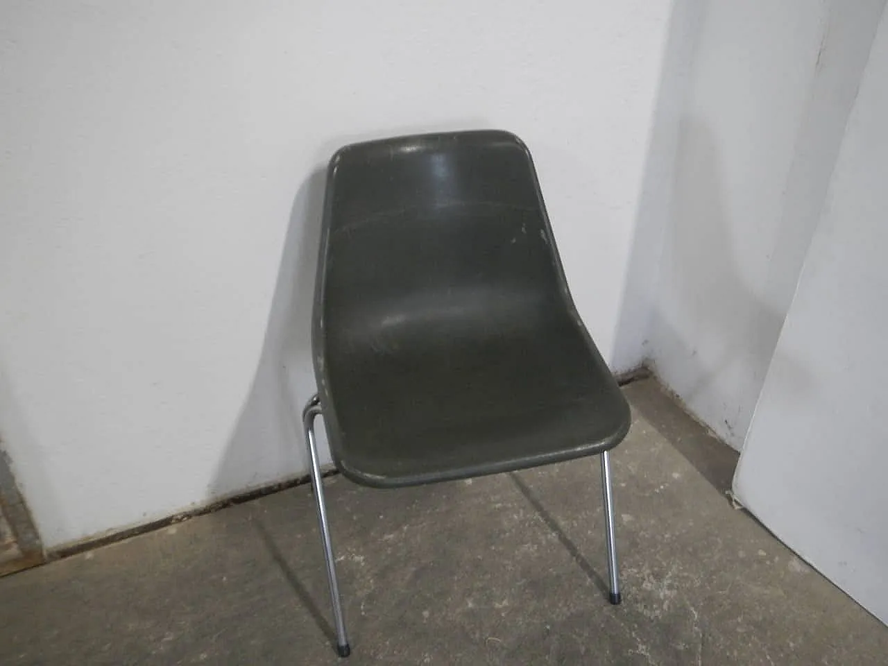 Robin Day Chair Design 1970 1
