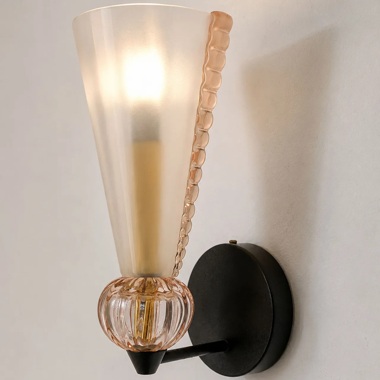 Pair of sconces in pink Murano glass by Barovier and Toso, 50s 5