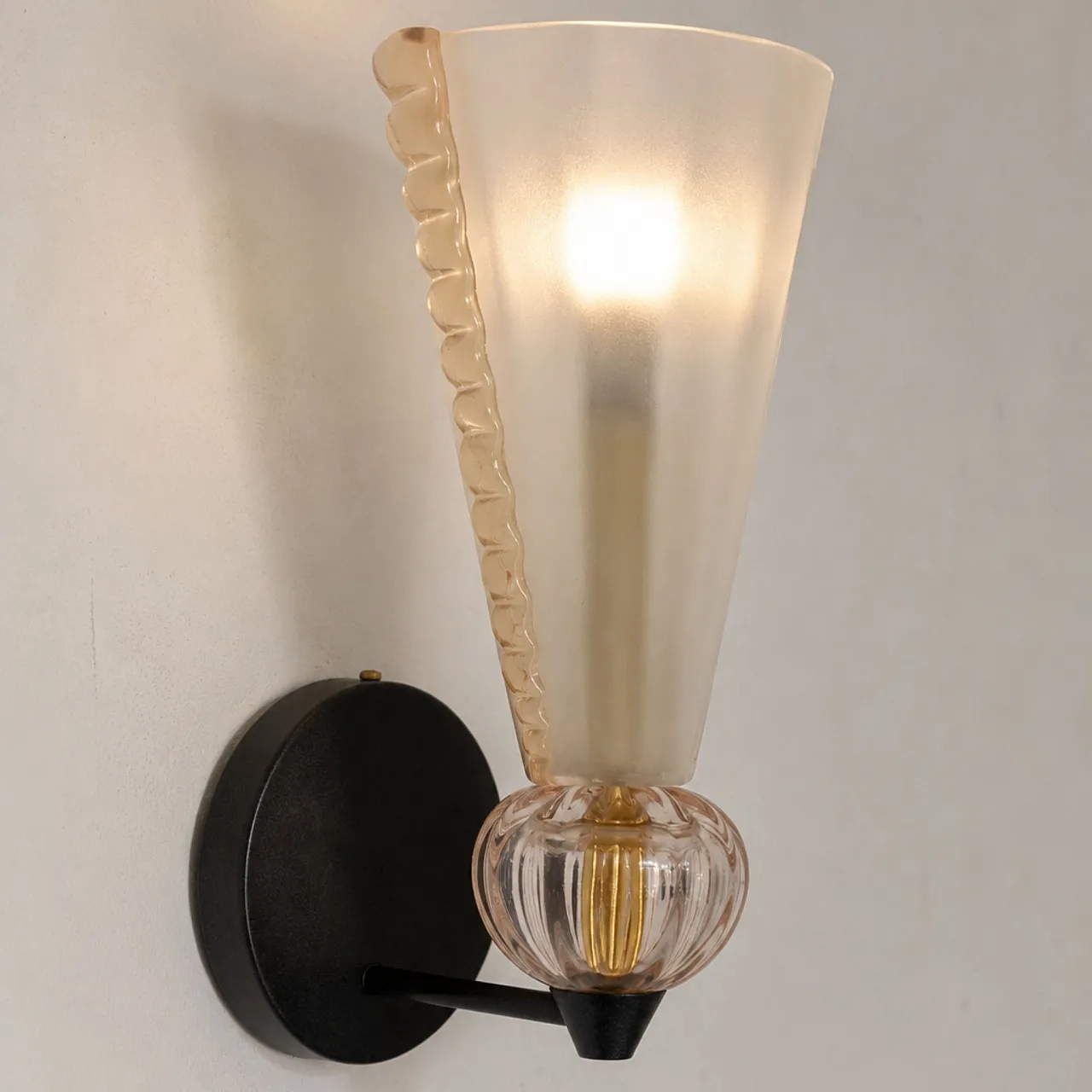 Pair of sconces in pink Murano glass by Barovier and Toso, 50s 6