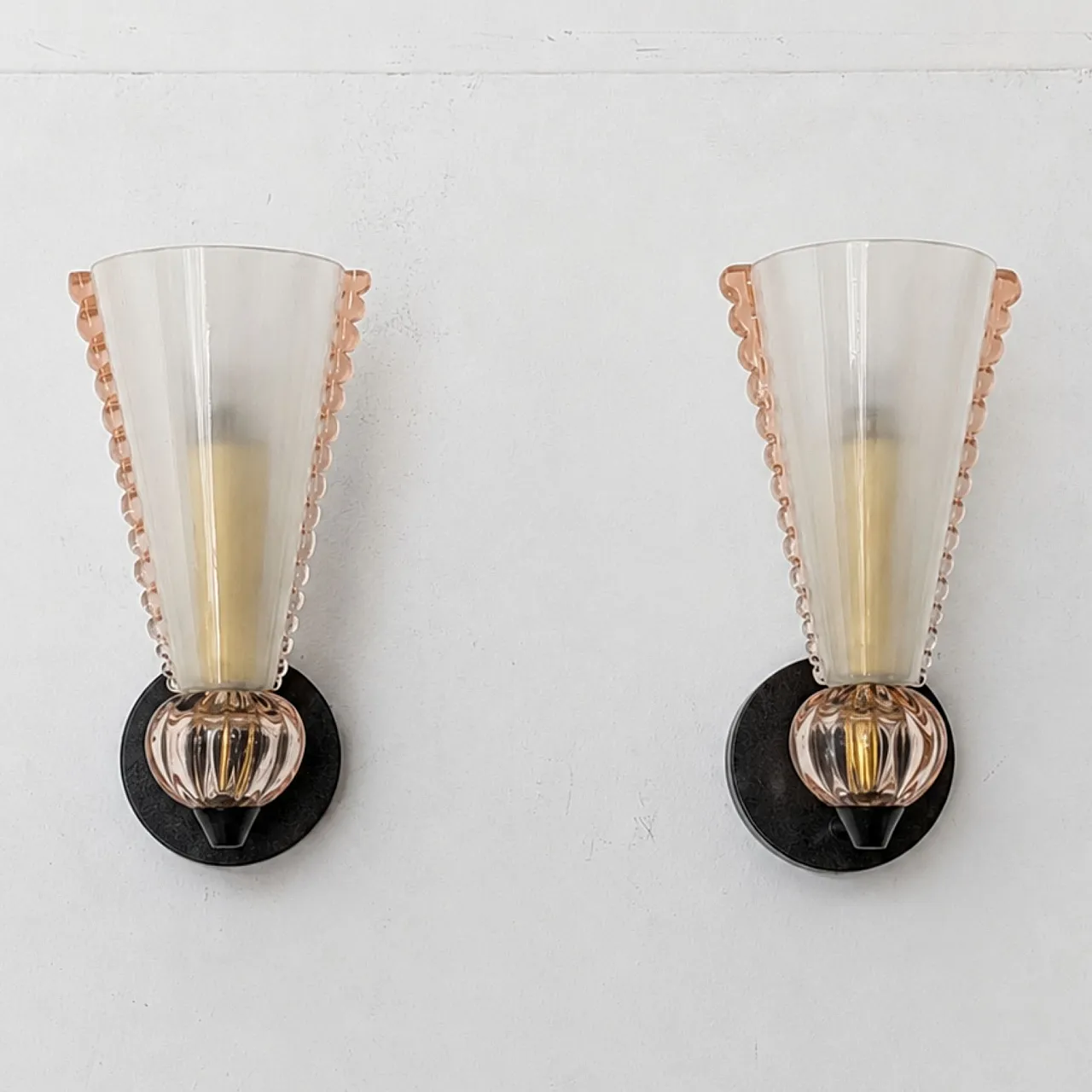 Pair of sconces in pink Murano glass by Barovier and Toso, 50s 10