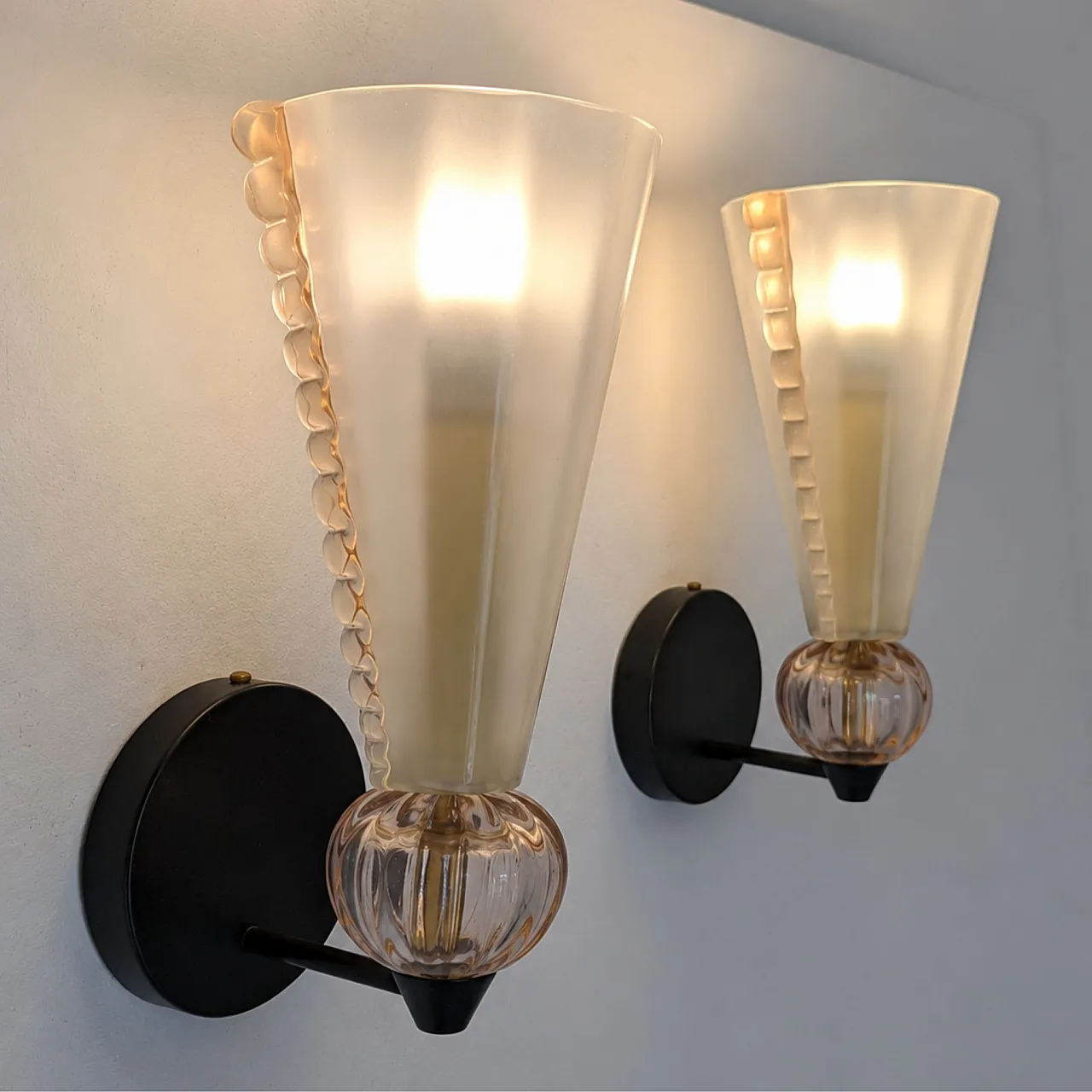 Pair of sconces in pink Murano glass by Barovier and Toso, 50s 11
