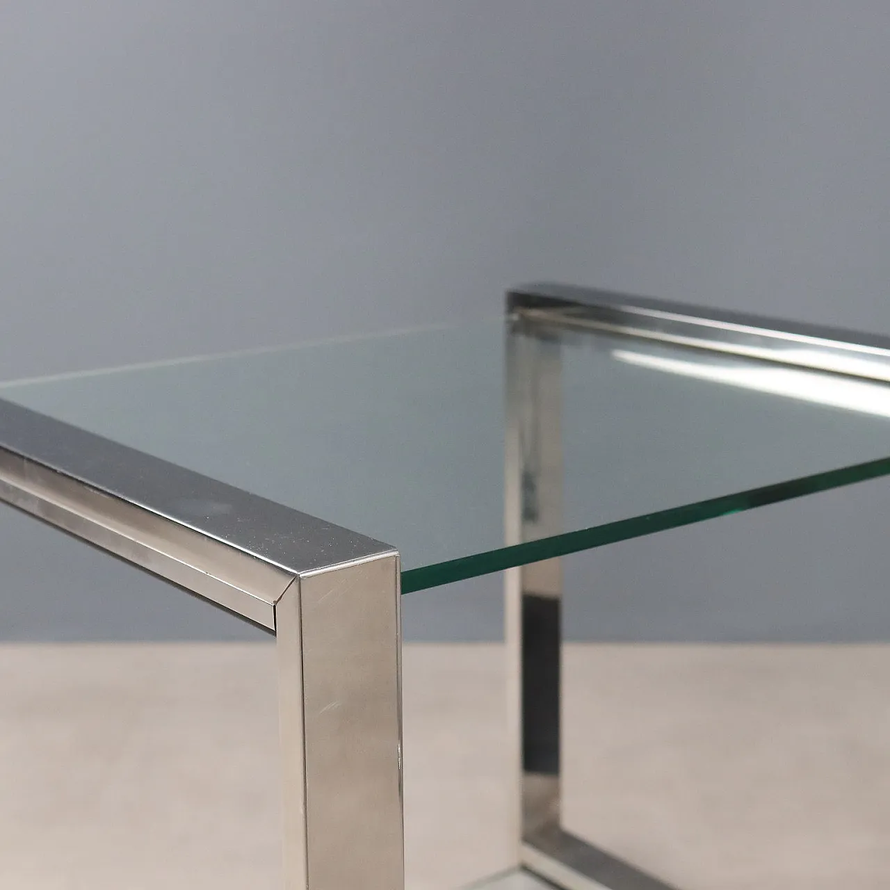 Pair of cart edside tables, 20th century 4