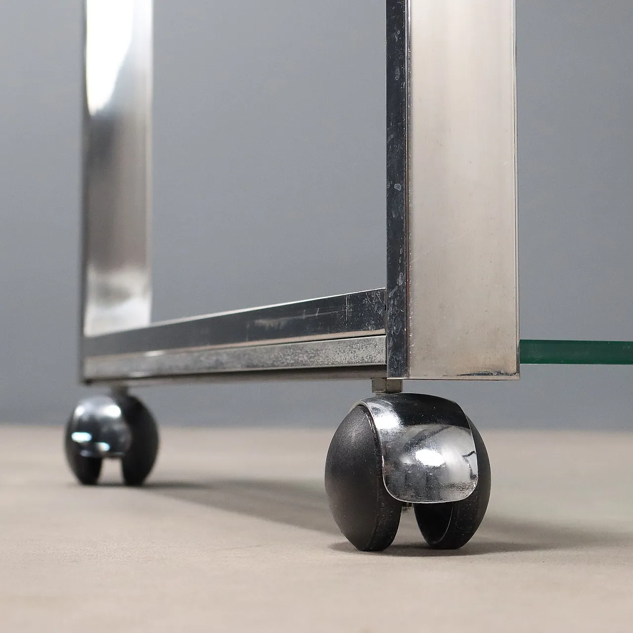 Pair of cart edside tables, 20th century 6
