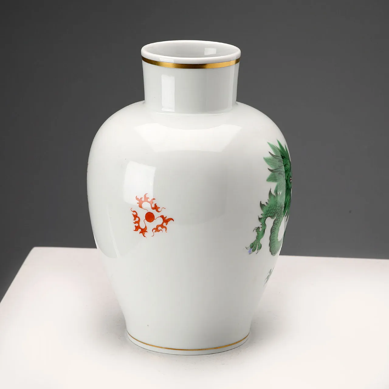 Meissen porcelain vase, 20th century 5