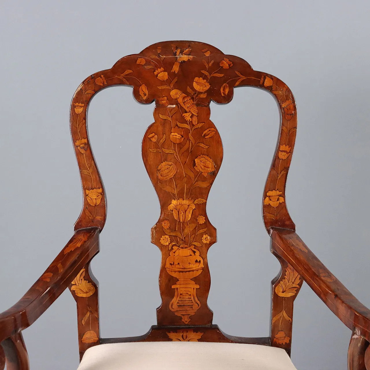 Walnut armchair with threads and floral carvings, 19th century 3
