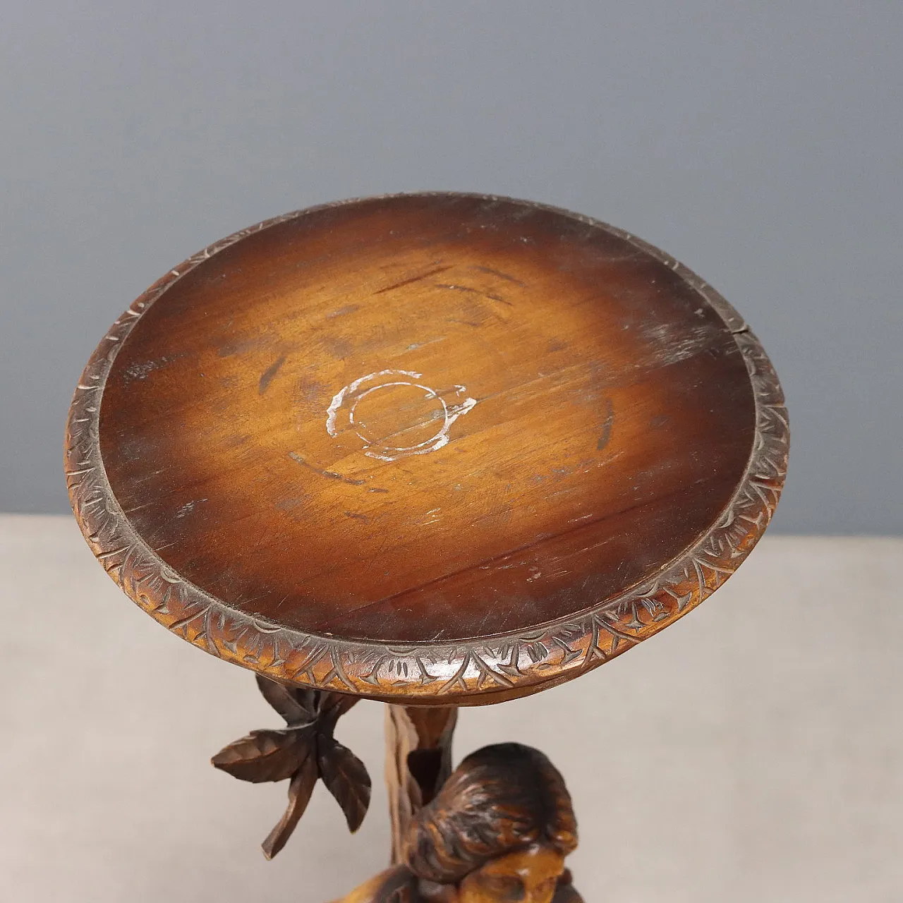 Carved wooden vase holder column, 20th century 9