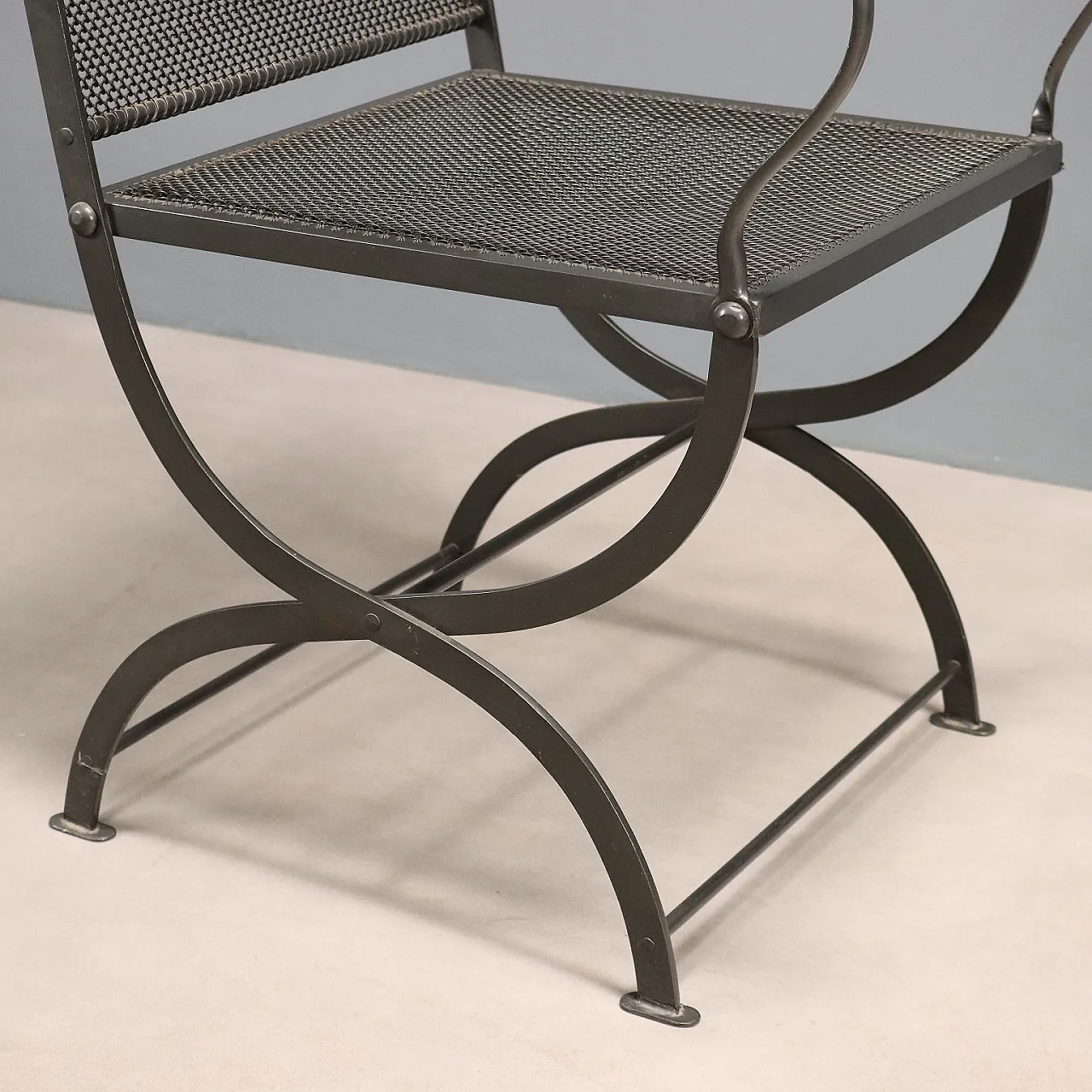 12 Nonaro folding chairs in enameled metal, 1960s 7