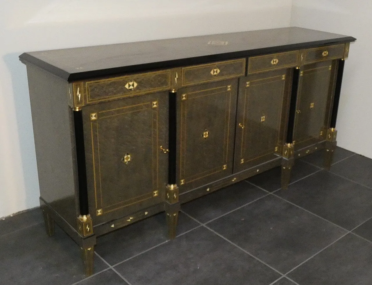 Credenza Hollywood Regency in stile Luigi XVI in radica, lacca grigia e ottone, Francia, anni '80 17