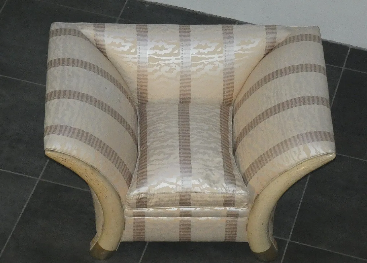 Divano e Poltrona stile coloniale con piedi a sciabola, anni '70 5