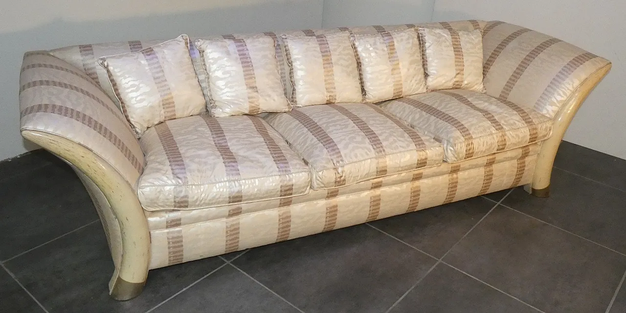 Divano e Poltrona stile coloniale con piedi a sciabola, anni '70 14