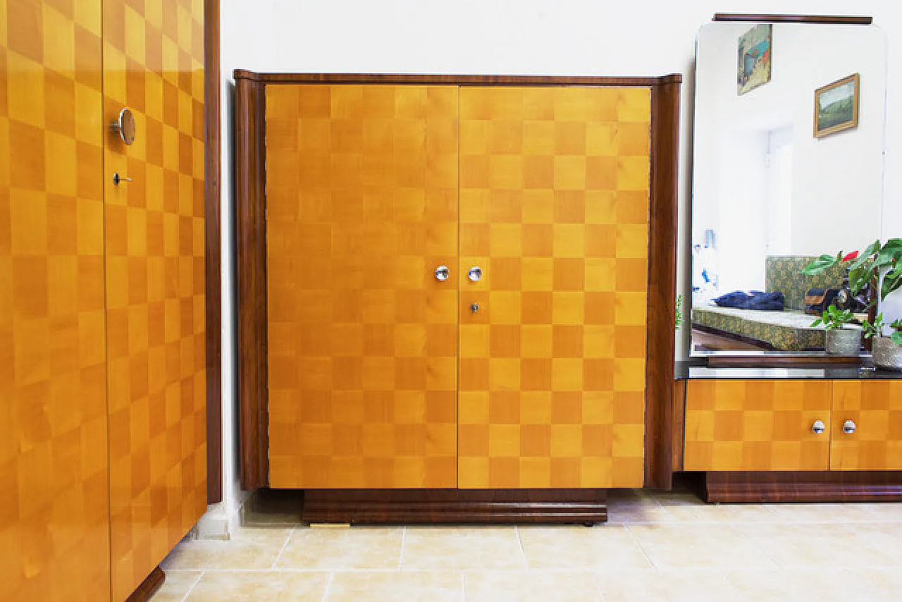 Furniture set "Chessboard" by Jindrich Halabala 4