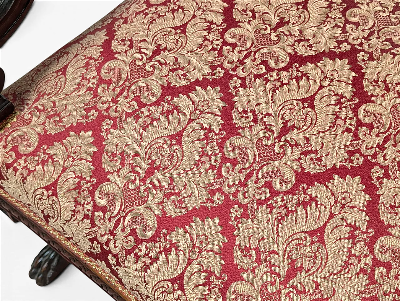 Wooden sofa with lion head armrests and red fabric, 19th century 9