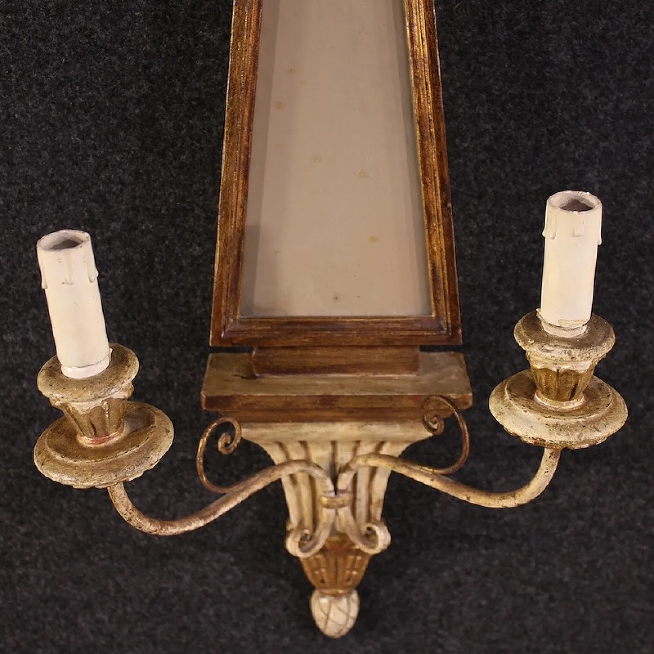 Pair of  Italian Louis XVI style wall lights, 20th century 4