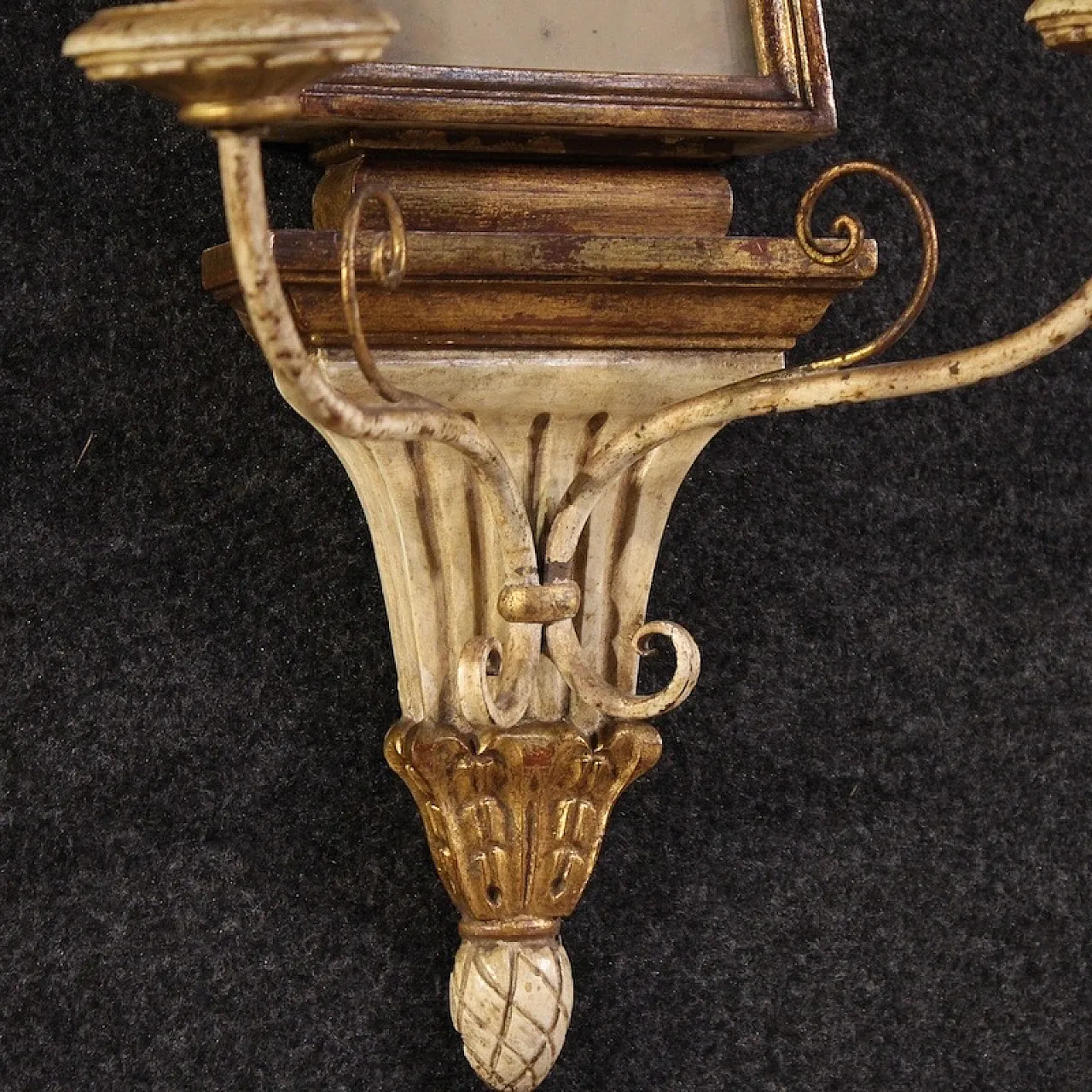 Pair of  Italian Louis XVI style wall lights, 20th century 5