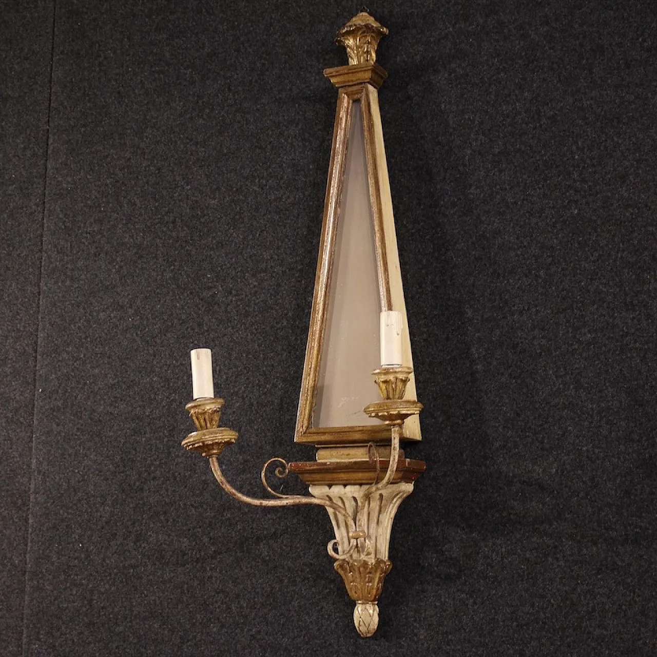 Pair of  Italian Louis XVI style wall lights, 20th century 7