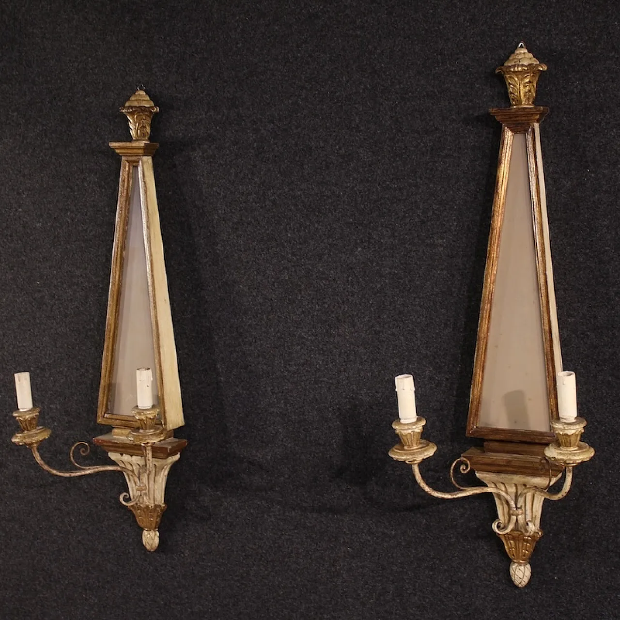 Pair of  Italian Louis XVI style wall lights, 20th century 8