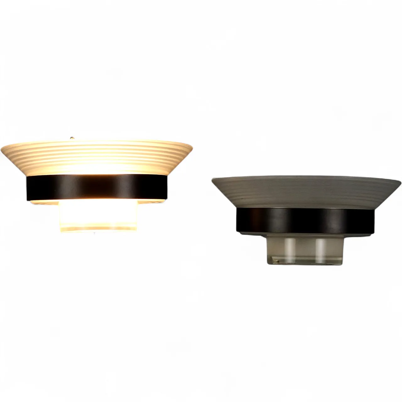 Pair of wall lamps, 1990s 10
