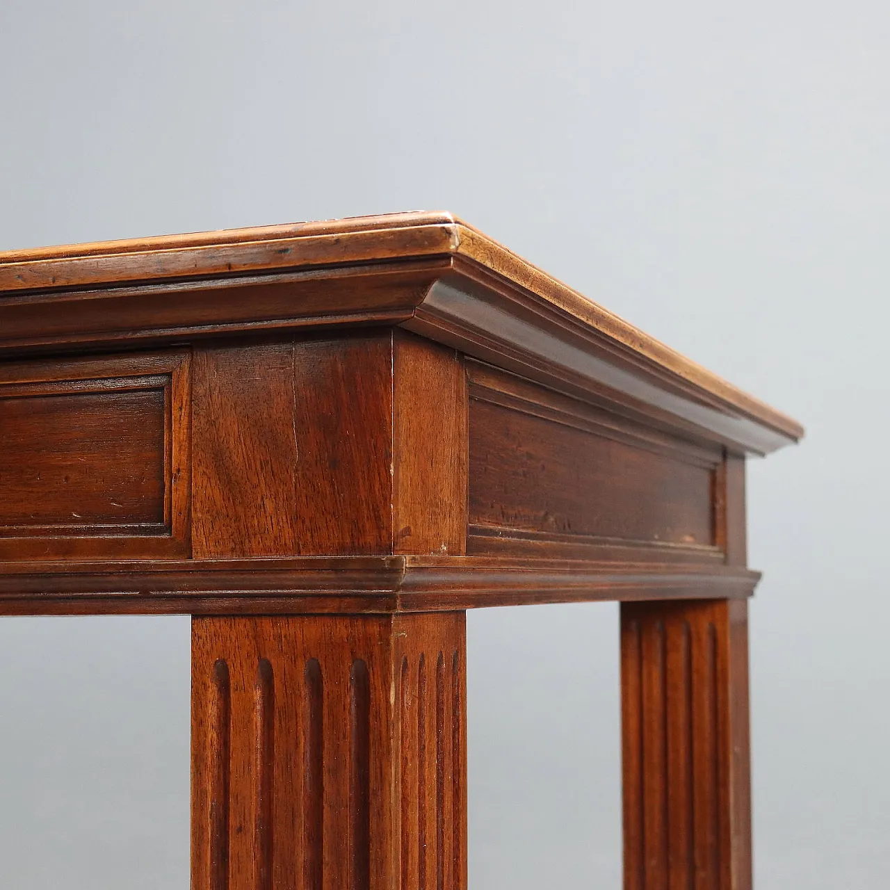 Walnut desk, early 20th century 8