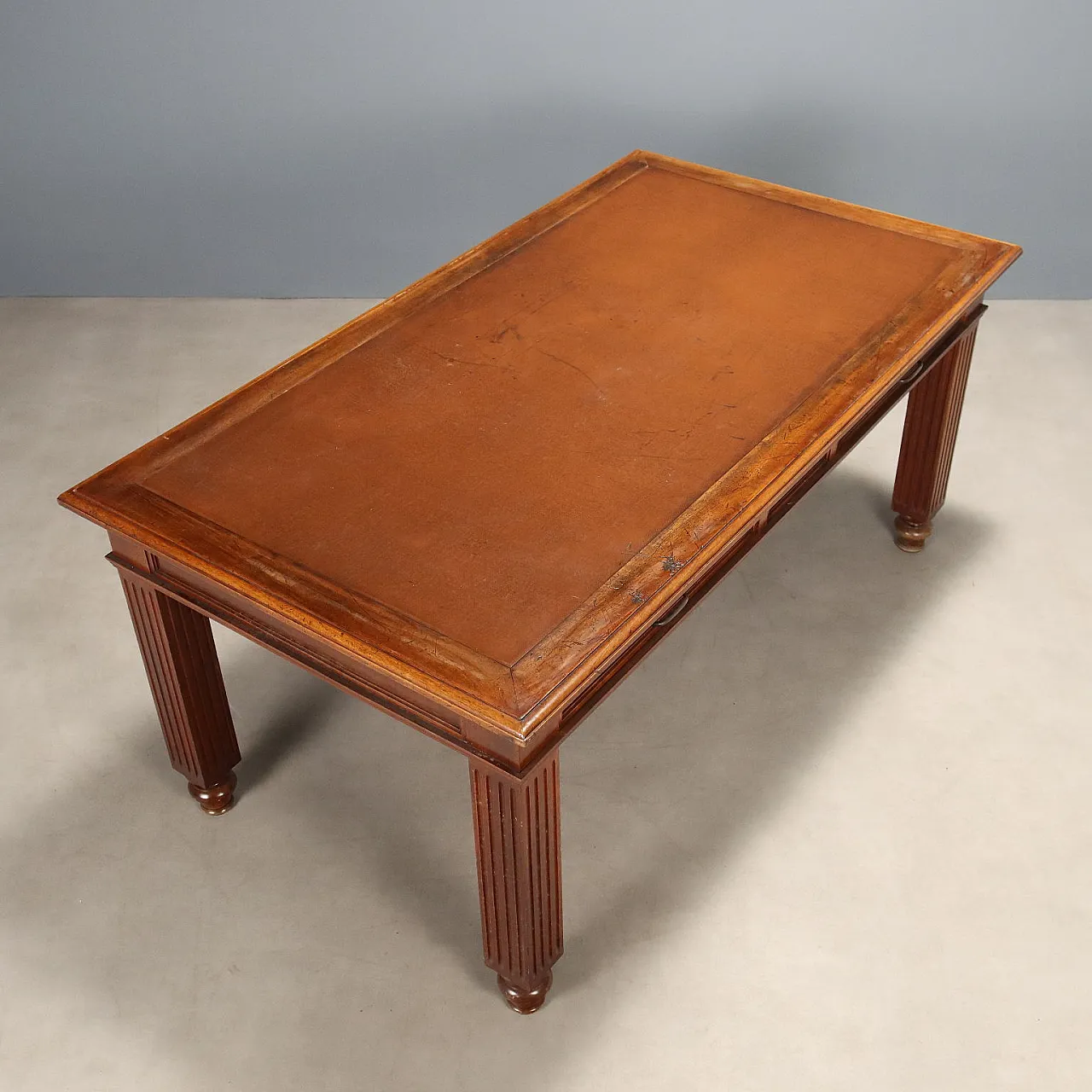 Walnut desk, early 20th century 10