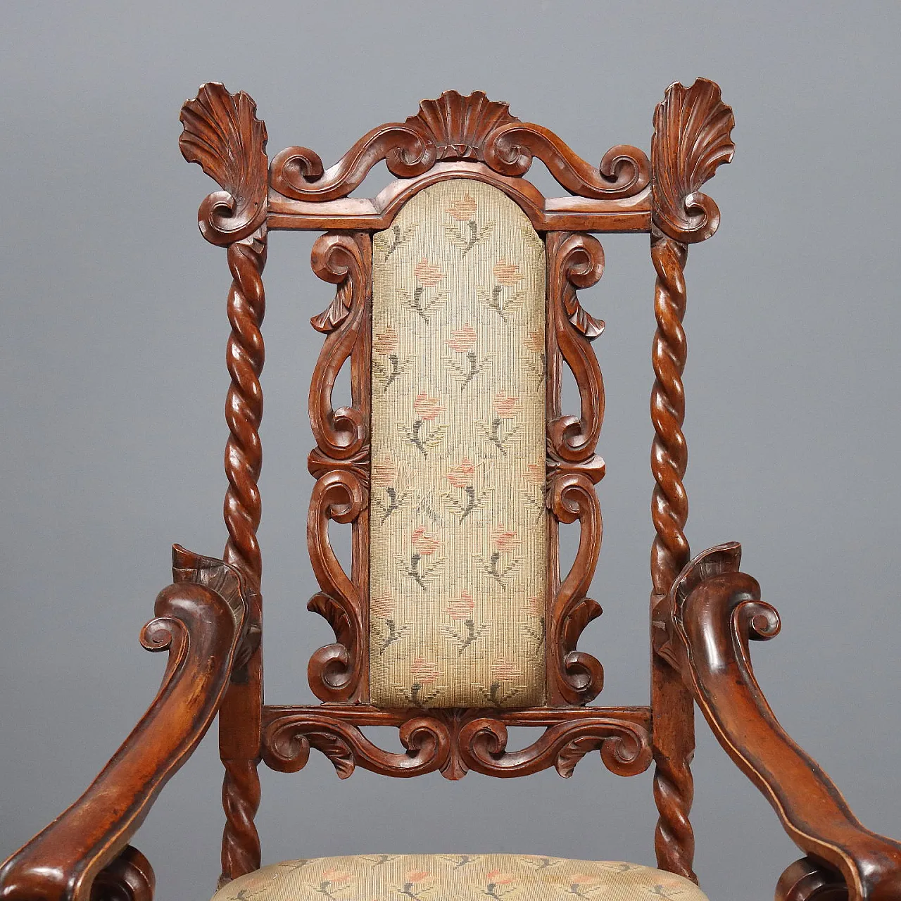 Pair of Baroque walnut armchairs, late 17th century 5