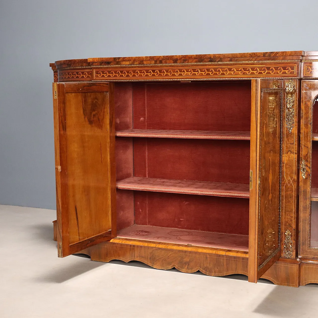 Walnut briar server with threads and inlays, 19th century 4