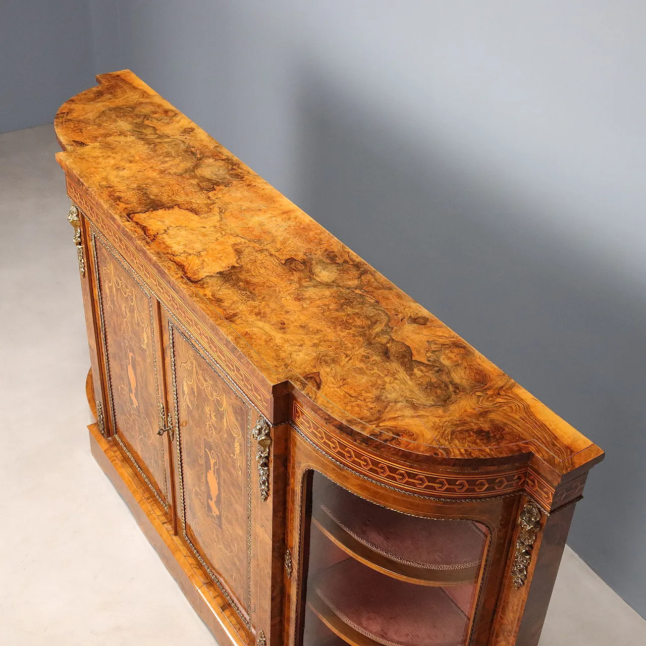 Walnut briar server with threads and inlays, 19th century 9