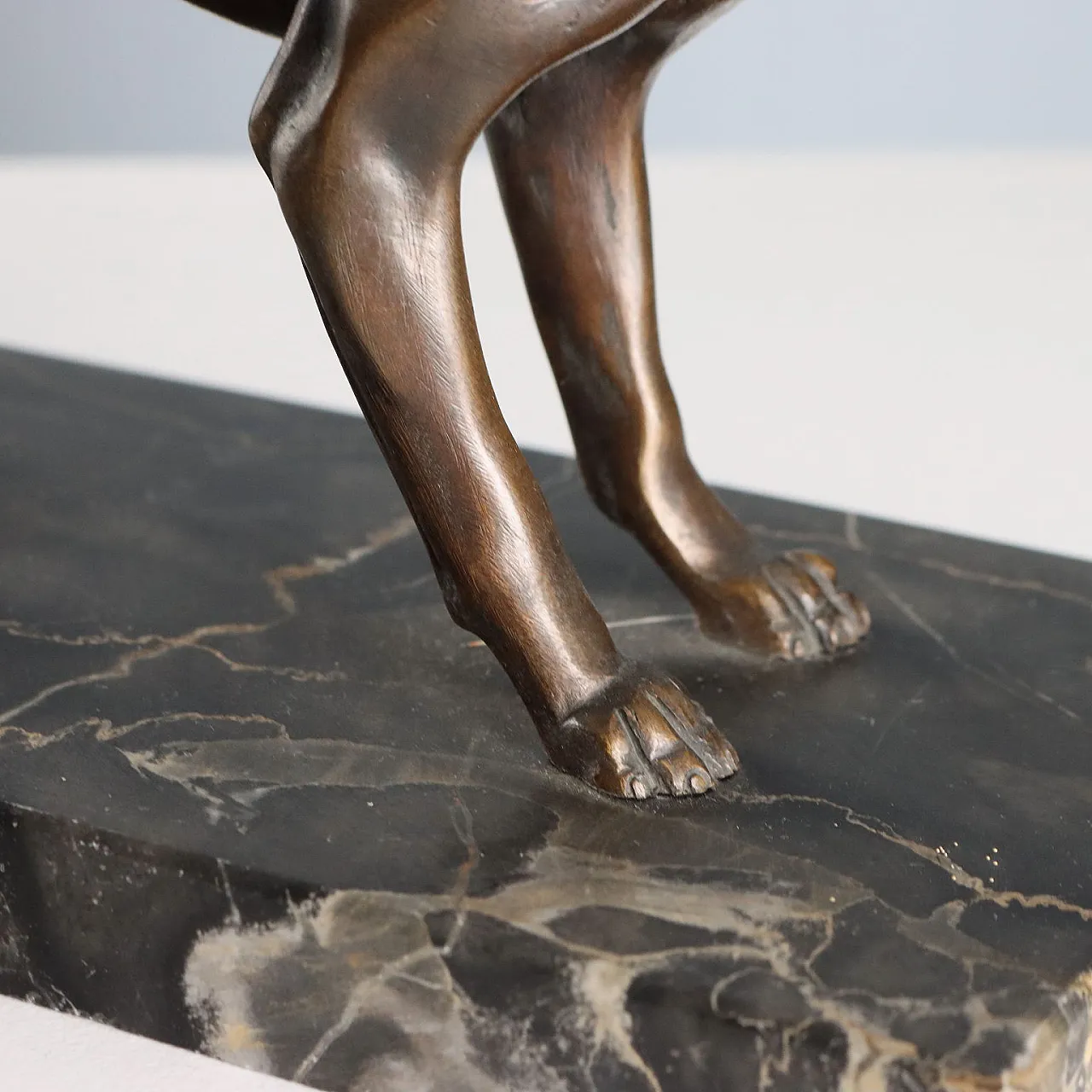 Bronze dog on black marble base, 20th century 4