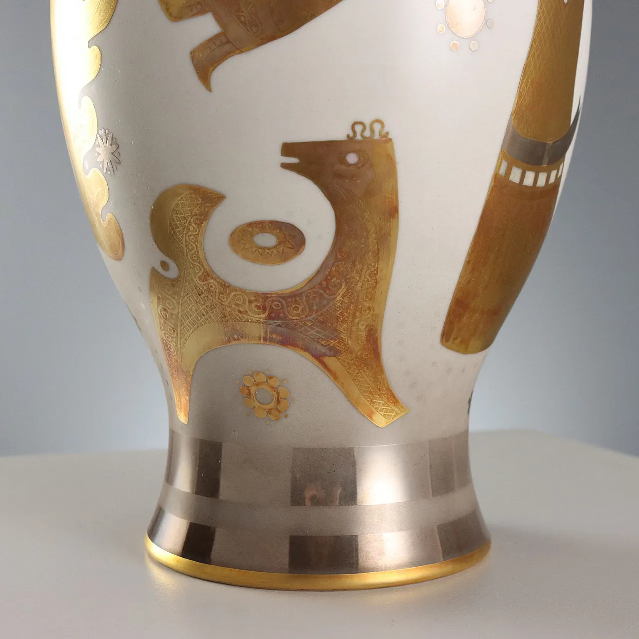 Morbelli Arte porcelain vase, 20th century 5