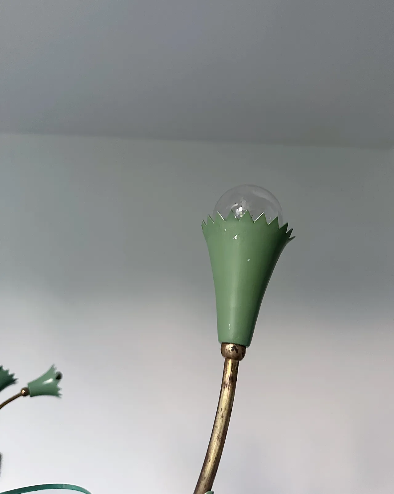 Lampadario in ottone e vetro nello stile di Pietro Chiesa, anni '50 11
