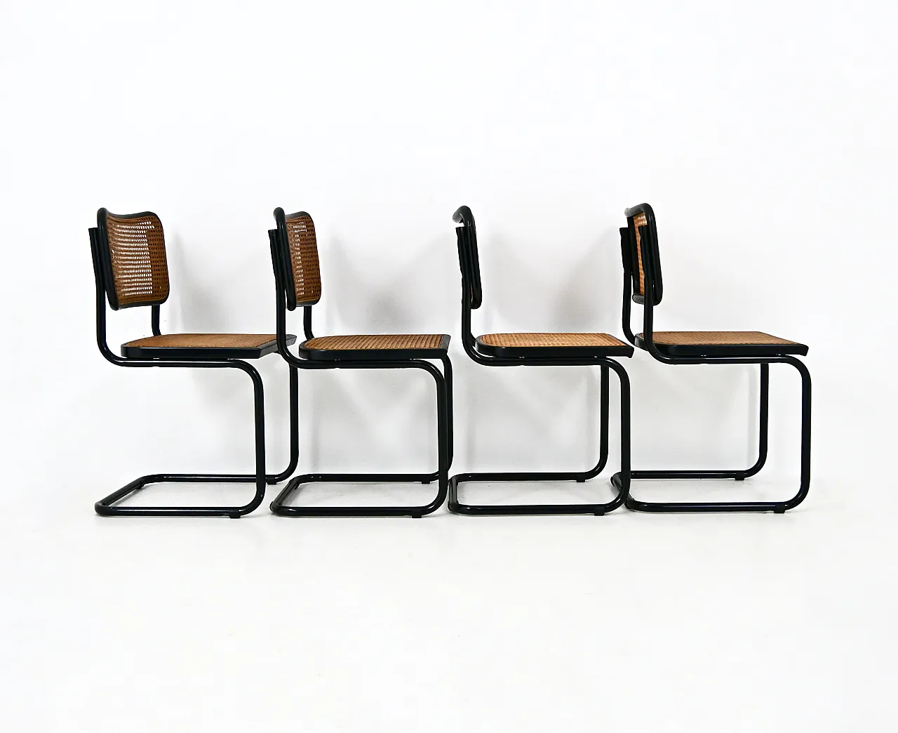 4 Sedie da pranzo All Black stile B32 di Marcel Breuer, anni '90 4