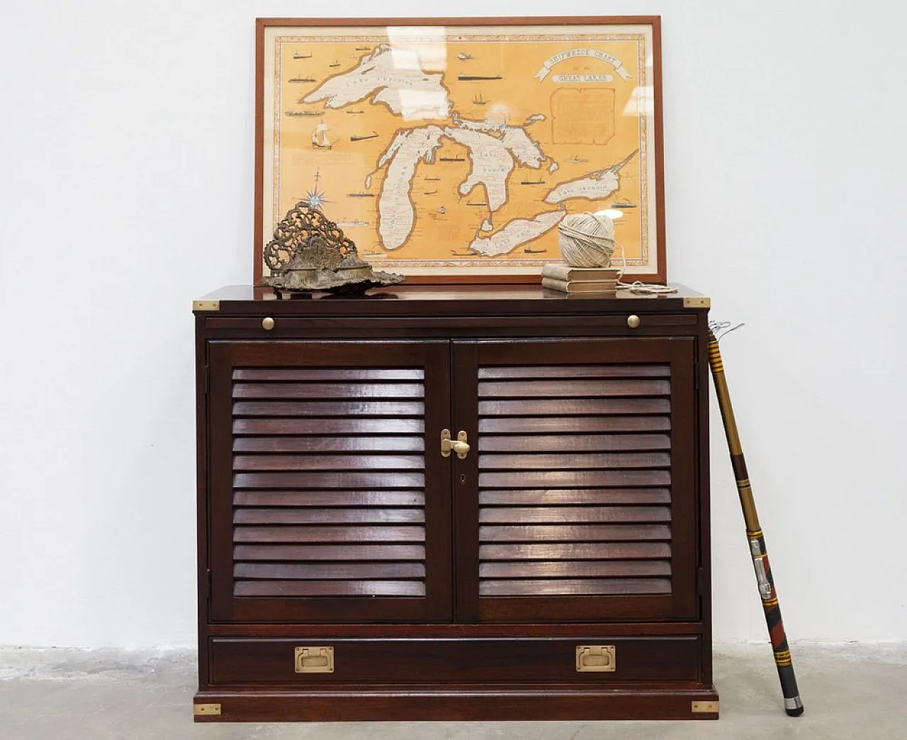 Mahogany two-door cabinet in the style of Old Navy, 1950s 12