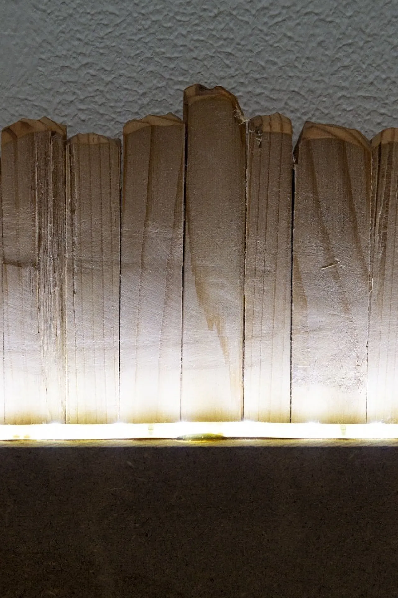 Specchio retroilluminato con cornice in legno, anni 2000 4