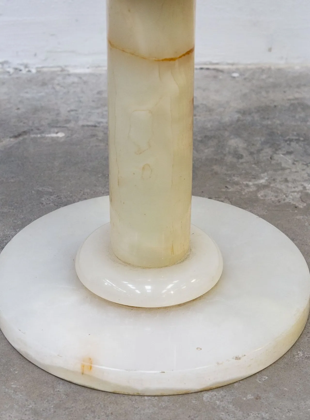 Column coffee table in Onyx, 1950s 2