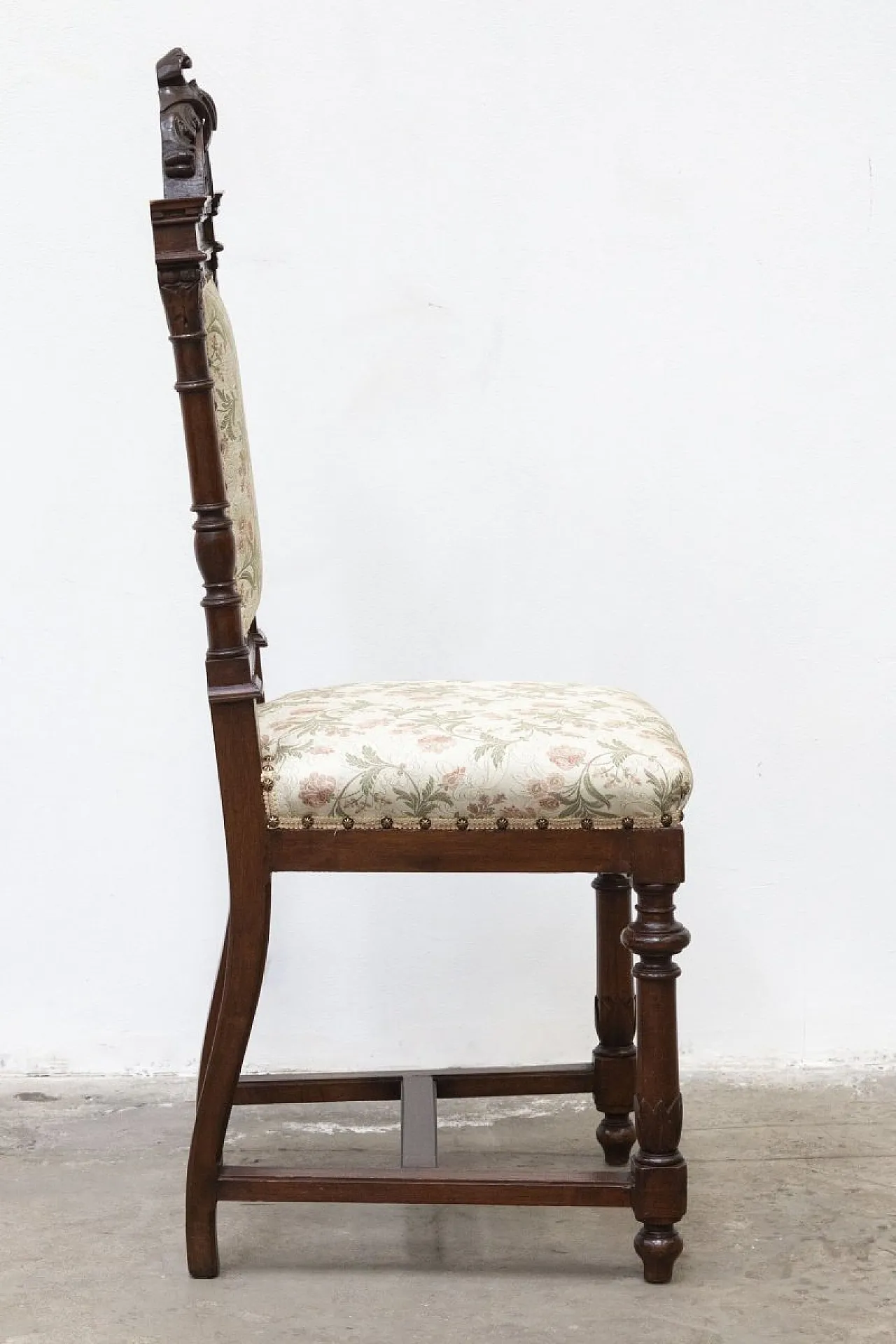 Pair of walnut chairs, late 19th century 13