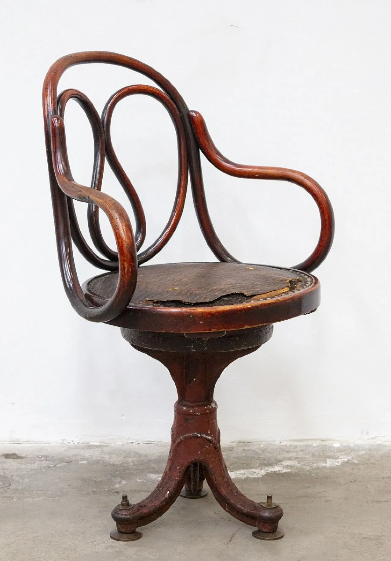 Captains chair, late 19th century 10