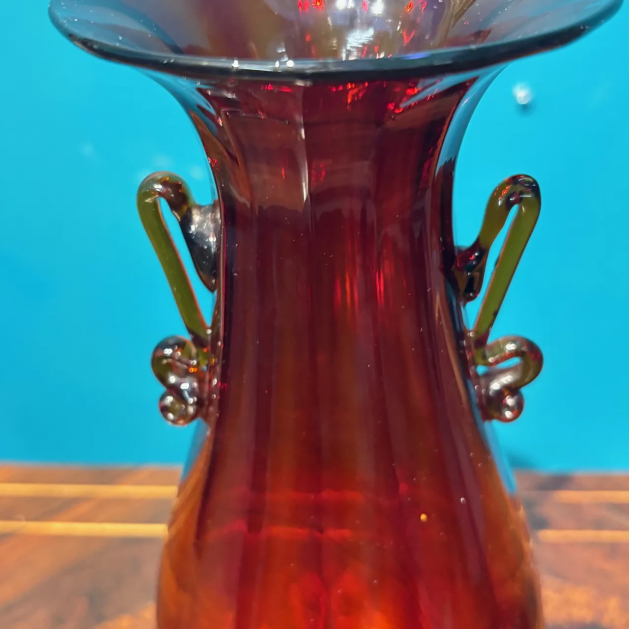 Murano vase Ruby red by Vittorio Zecchin, 1920s 3