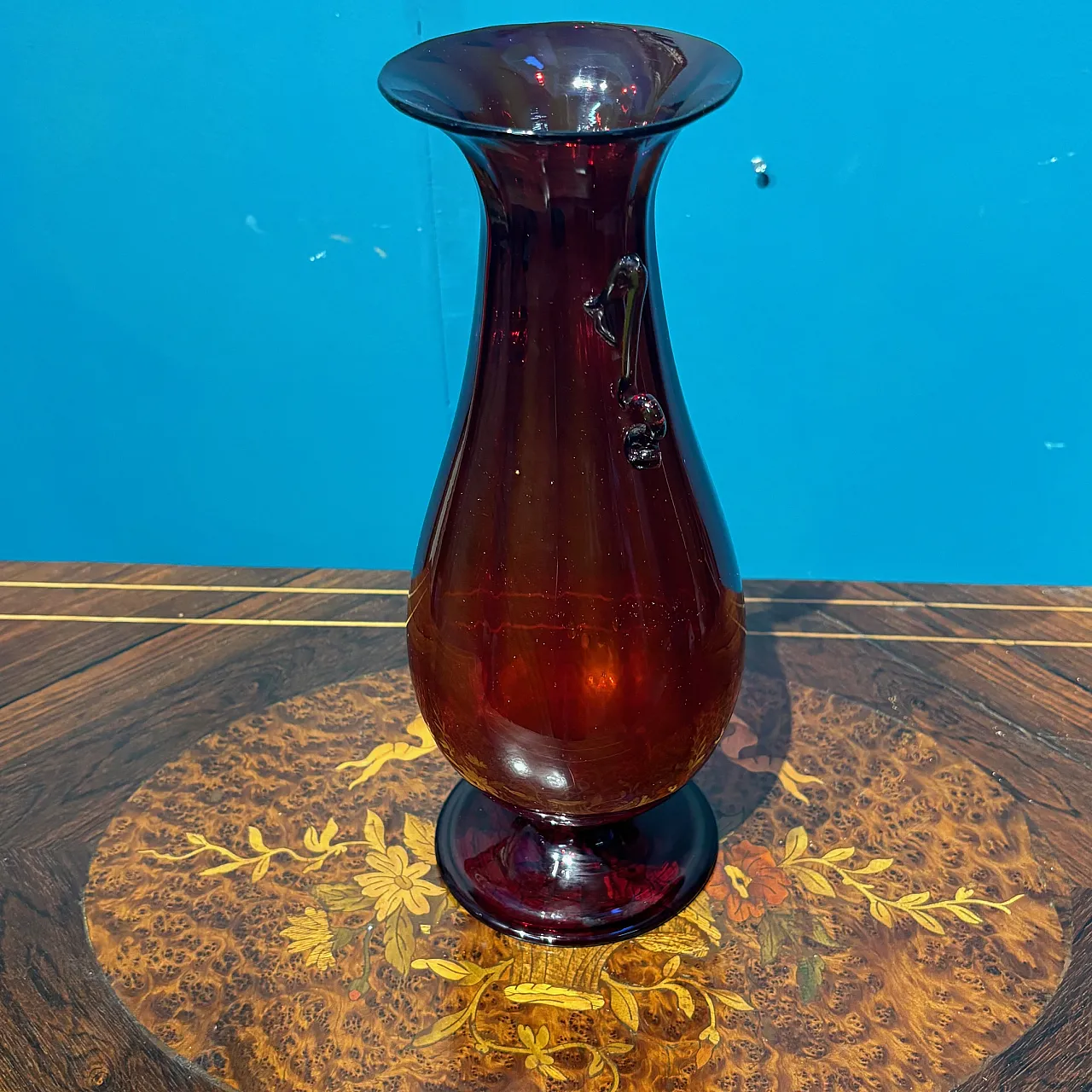 Murano vase Ruby red by Vittorio Zecchin, 1920s 5