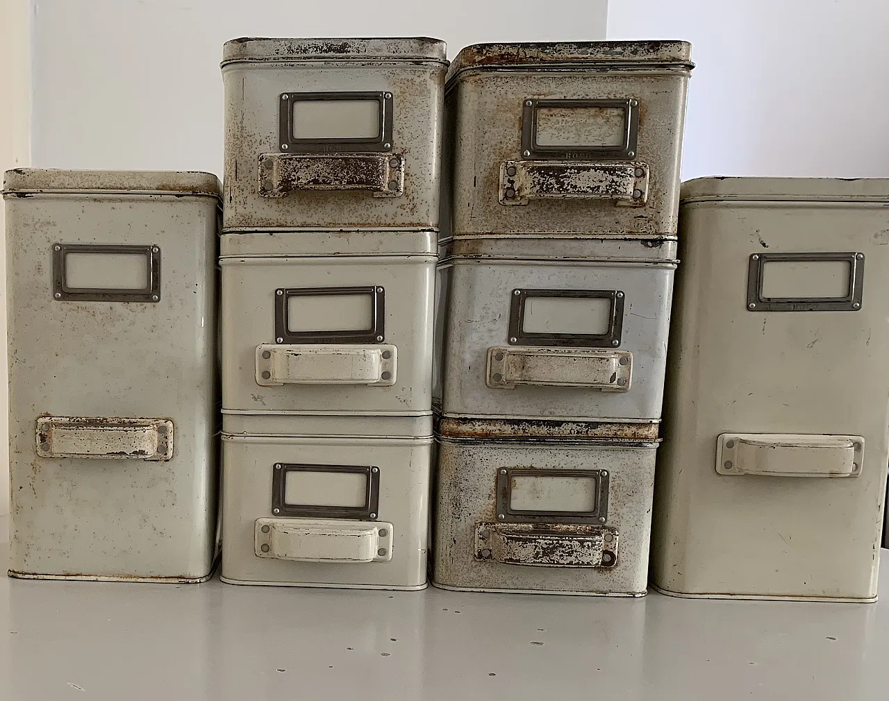 8 contenitori in metallo, anni '50 1