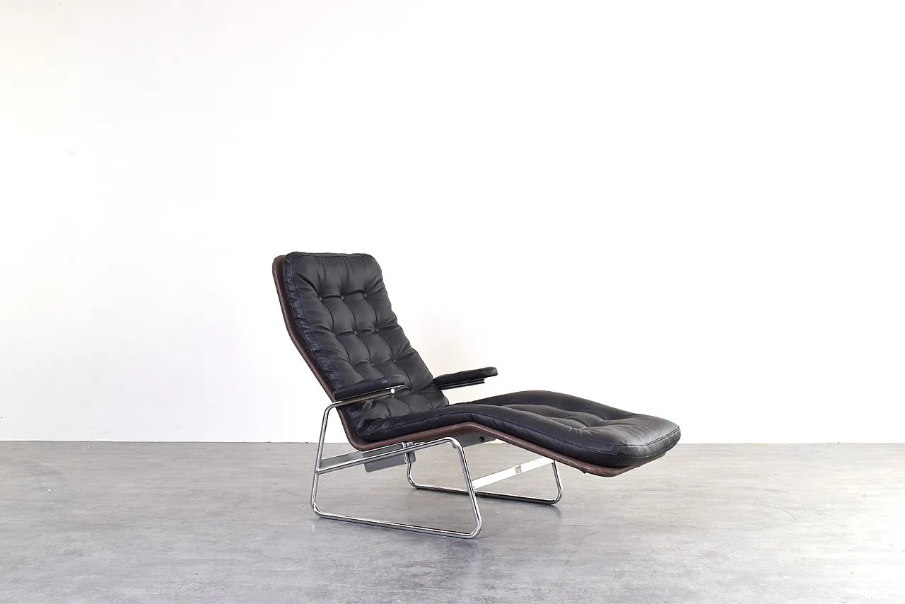 Bauhaus Leather and Chrome Fenix Chaise Lounge by Sam Larsson Dux 1