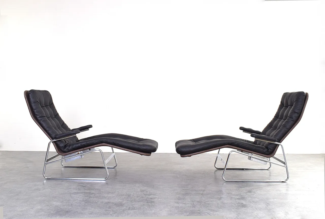 Pair of Bauhaus Fenix Chaise Lounges by Sam Larsson Dux, 70s 2